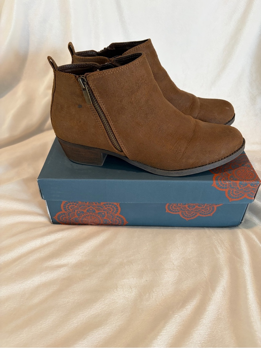 Carlos by Carlos Santana Brown Suede Ankle Booties with Side Zip